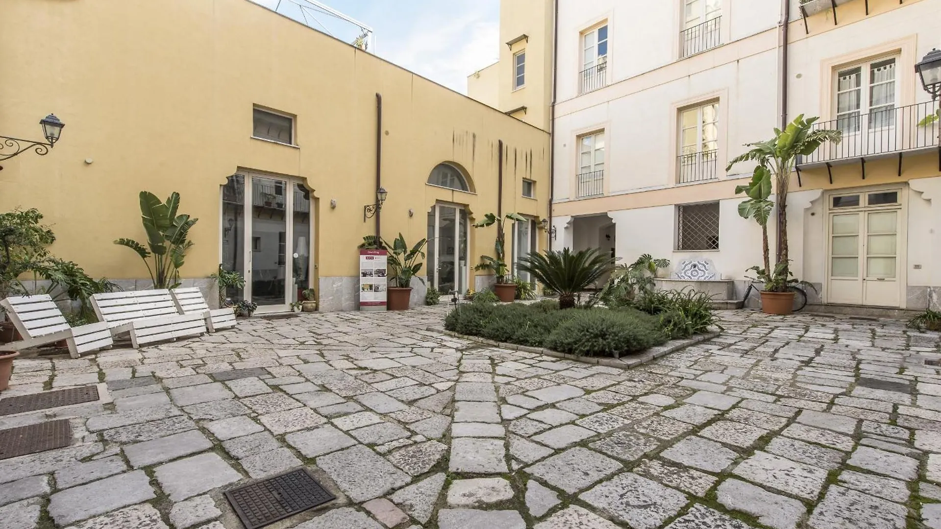 Palazzo Castrofilippo Apartment By Wonderful Italy Palermo